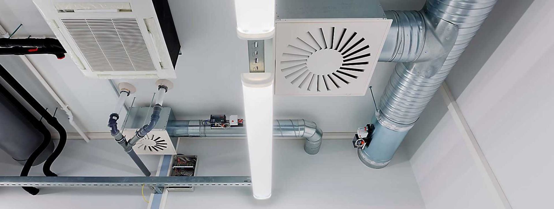 imagen Spécialisés en installations, entretient et réparations d’équipements de climatisation et de systèmes de ventilation